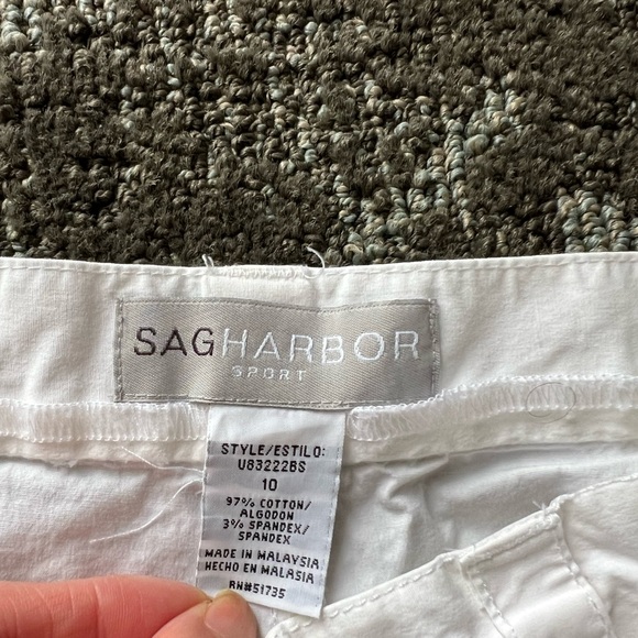 Sag Harbor White Capri’s w/elastic waist - Picture 6 of 8
